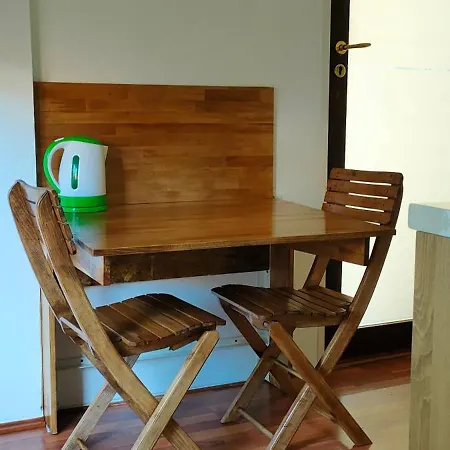 Teos Apartment *