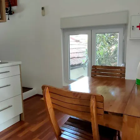Teos Apartment